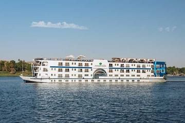 Esmeralda Cruise From Out Side