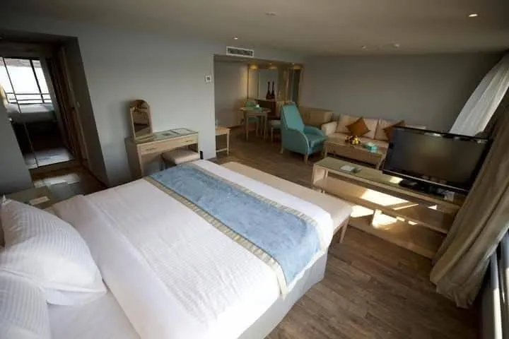Suite aboard the SUNRISE Semiramis I Nile Cruise Nile cruise