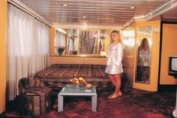 La Reine Du Nil Nile Cruise Standard Cabin La Reine Du Nil Nile Cruise Standard Cabin