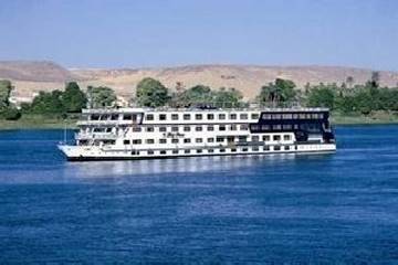 Lady Diana Cruise From Out Side