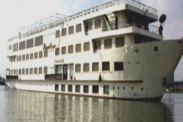 Prince Omar Cruise From Out Side