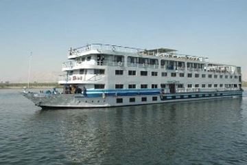 Queen Nefer Cruise From Out Side