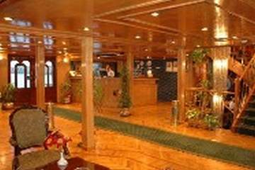 Queen Nefer Nile Cruise facilities Queen Nefer Nile Cruise facilities