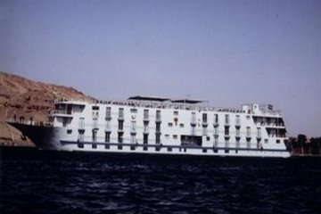 Ra I Nile Cruise From Outside Ra I Nile Cruise From Outside